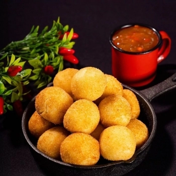 MINI BOLINHA DE QUEIJO 01 KG AL FORNO CX/12